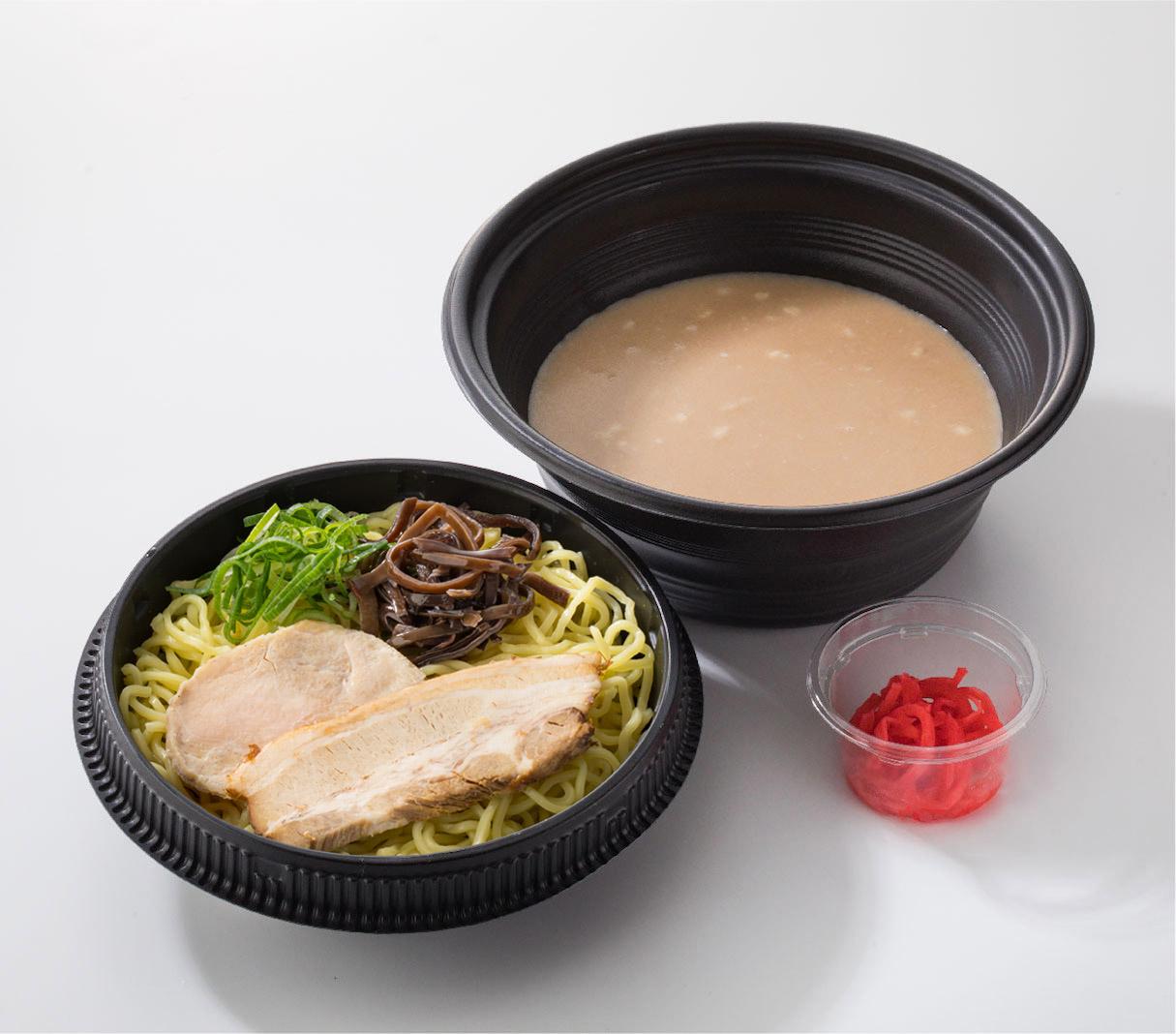 すかいらーくの宅配 レンジ対応商品 とんこつラーメン